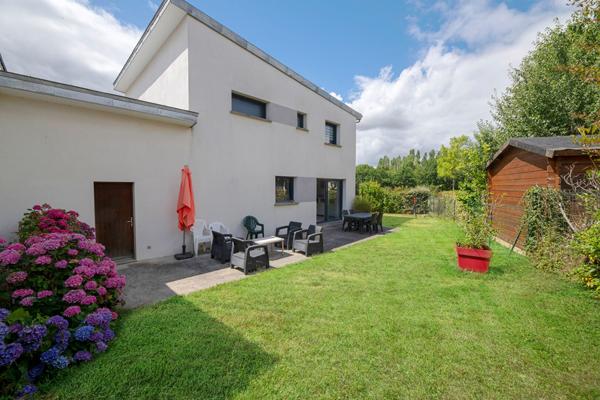 EXCLUSIVITE - MAISON SAINT ERBLON - 4 CHAMBRES - CALME ET CONFORT !!!