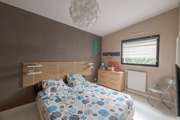 EXCLUSIVITE - MAISON SAINT ERBLON - 4 CHAMBRES - CALME ET CONFORT !!!