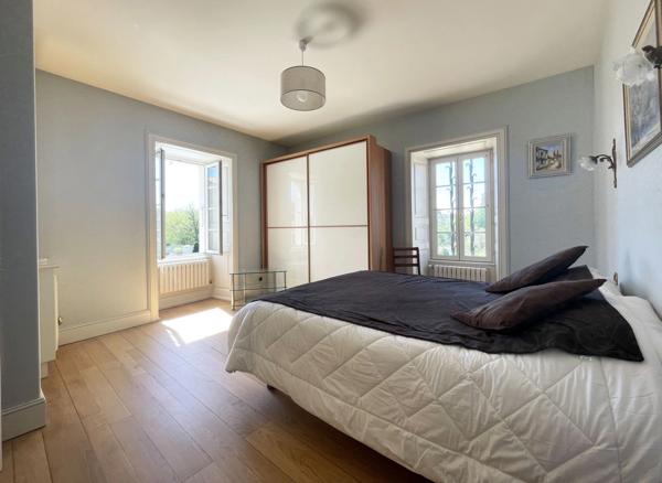 Propriete à vendre 10 pièces proche de ANGOULEME (16)