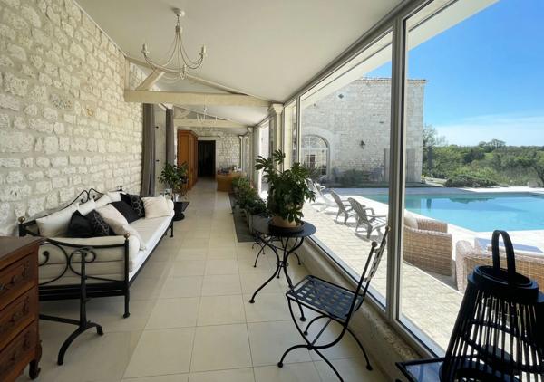 Propriete à vendre 10 pièces proche de ANGOULEME (16)