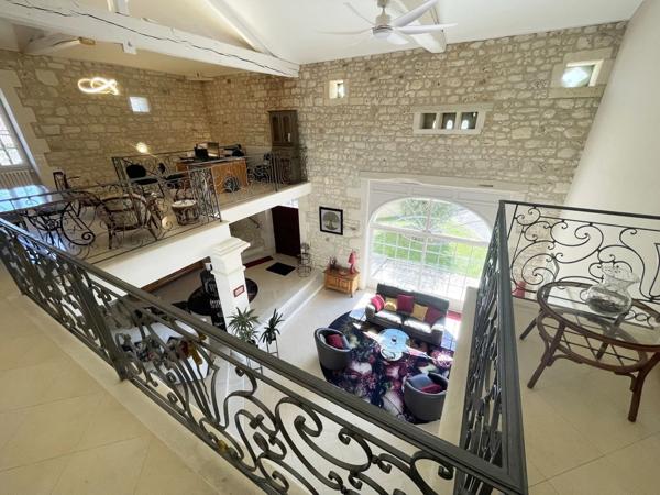 Propriete à vendre 10 pièces proche de ANGOULEME (16)