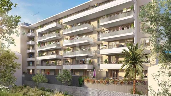 Nice Riquier, 4 pièces Dernier étage avec Terrasse et Parking