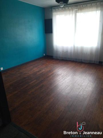 MAISON F6 à MAYENNE