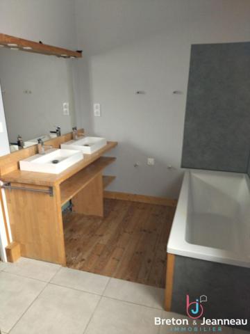 MAISON F6 à MAYENNE