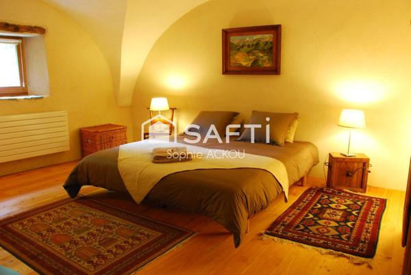 Maison d'exception aux pieds du Parc National des Ecrins