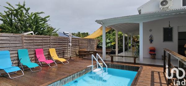 Maison 5 pièces de 134 m² à Sainte-Anne (97180)