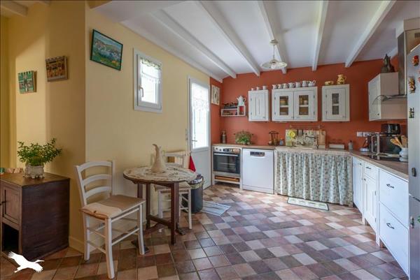 Maison à vendre |  Jonzac |  7 pièces | 250 m²