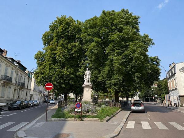 Appartement 3 pièces, rénové - 75 m² - Versailles Rive Droite