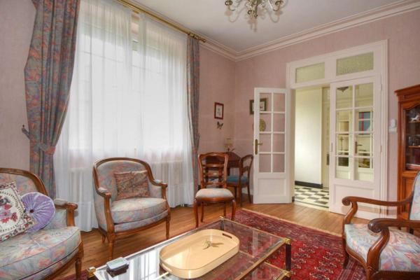 Maison avec une partie indépendante en centre-ville