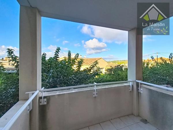 Appartement Type 1, 28m2, terrasse et place de stationnement privative