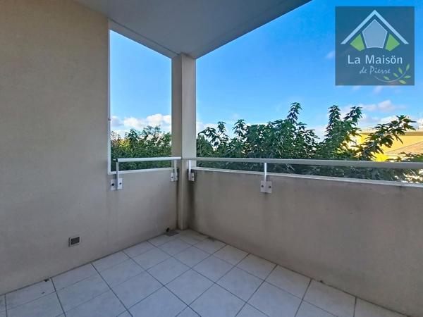 Appartement Type 1, 28m2, terrasse et place de stationnement privative