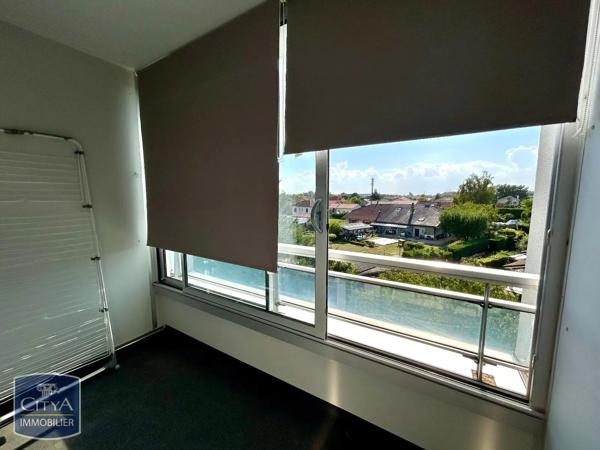 Appartement à louer 1 pièce 30.06m² Bourg-en-Bresse (01000)