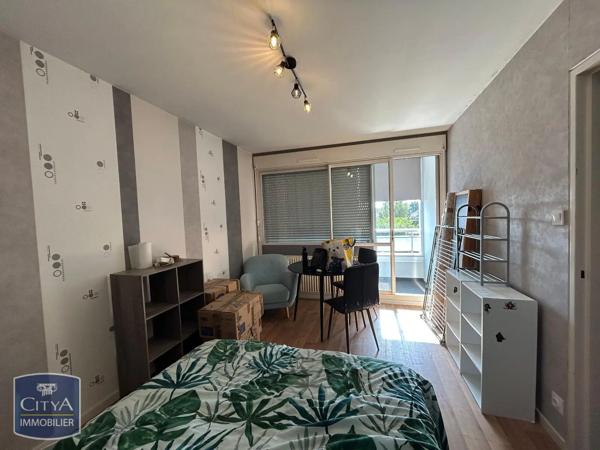 Appartement à louer 1 pièce 30.06m² Bourg-en-Bresse (01000)