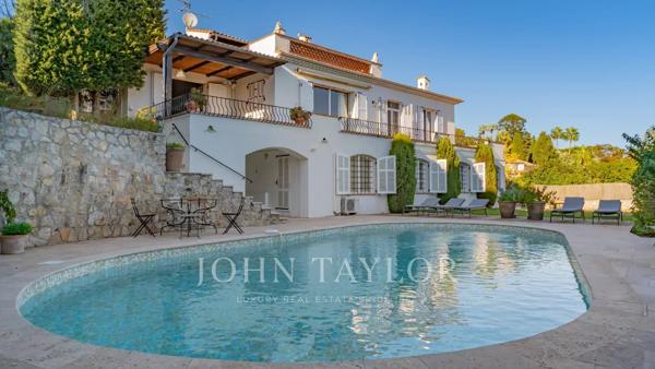 Cannes Californie belle villa familiale avec vue mer