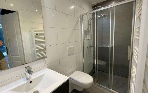 Appartement à vendre    1 pièce • 25,67 m2 Paris 15