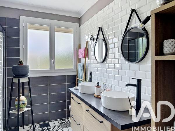 Maison à vendre 4 pièces 72,28 m² Châtillon-sur-Thouet