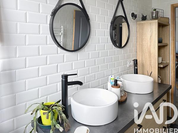 Maison à vendre 4 pièces 72,28 m² Châtillon-sur-Thouet