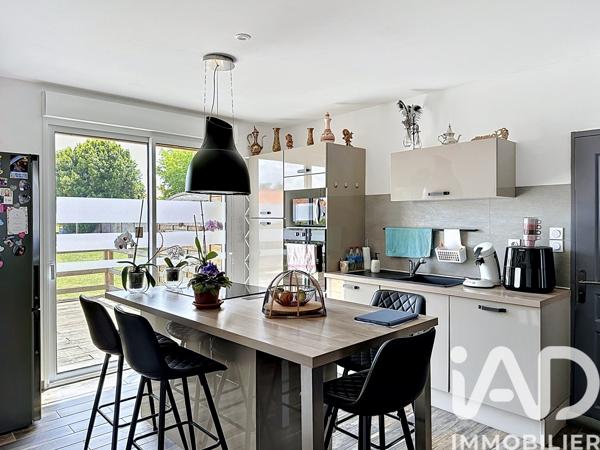 Maison à vendre 4 pièces 72,28 m² Châtillon-sur-Thouet