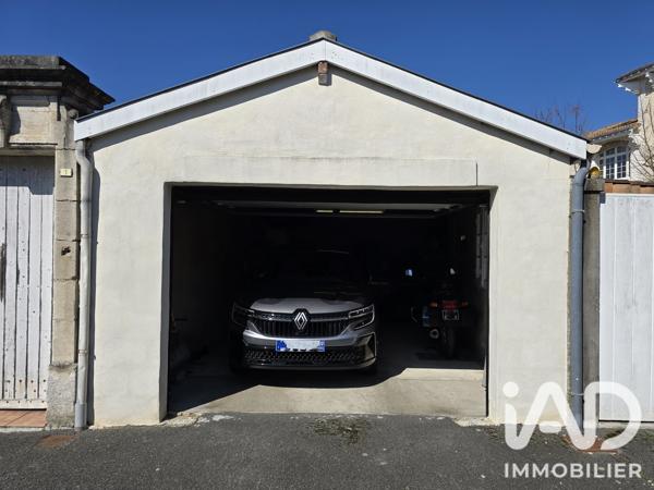 Maison à vendre 9 pièces 231 m² Cognac