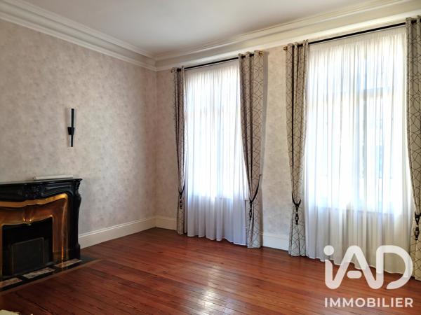 Maison à vendre 9 pièces 231 m² Cognac