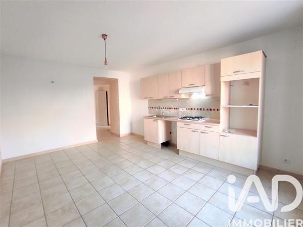 Location appartement 3 pièces 50 m² Goudargues