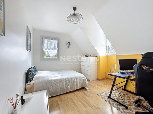 Maison spacieuse à vendre à Lamorlaye - 4 chambres, jardin de 1200 m²