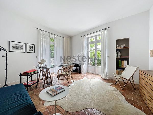 Propriété familiale à vendre en centre ville de Chateau-gontier - 217m2 et 7 chambres - 670m2 de terrain avec piscine !