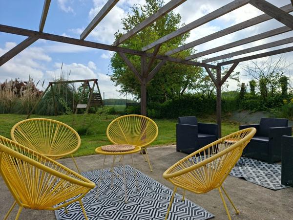 Longère 4 chambres dont 1 au RDC, 2sdb, Poêle Granulés, Au coeur des Alpes Mancelles.