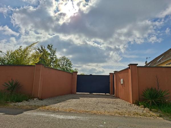 Longère 4 chambres dont 1 au RDC, 2sdb, Poêle Granulés, Au coeur des Alpes Mancelles.