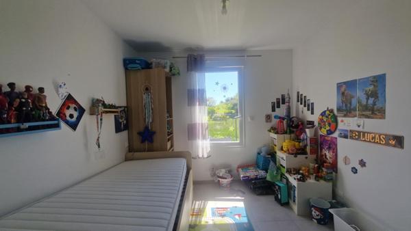 Maison à SAINT-HILAIRE-DE-VILLEFRANCHE, 17770 - 4 pièces 91m²