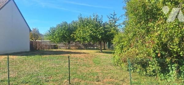 À VENDRE – TERRAIN À BÂTIR DE 456 m² – SAVIGNÉ-L’ÉVÊQUE