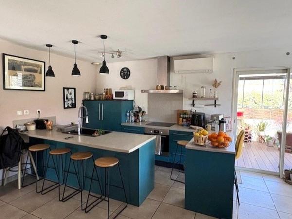 Superbe villa 4 faces – Plain pied – 117 m² – Terrain arboré 852 m² – Saint Cyprien