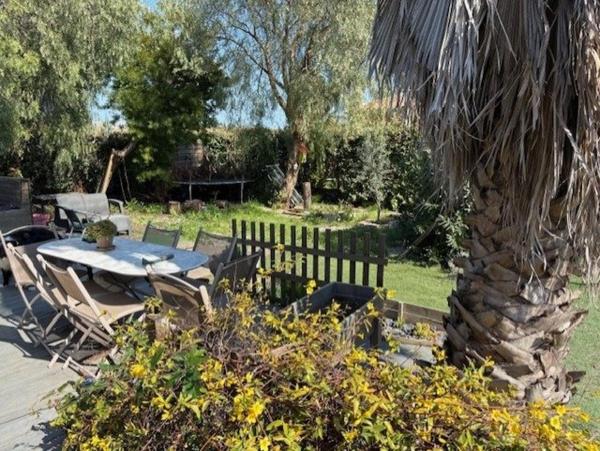 Superbe villa 4 faces – Plain pied – 117 m² – Terrain arboré 852 m² – Saint Cyprien