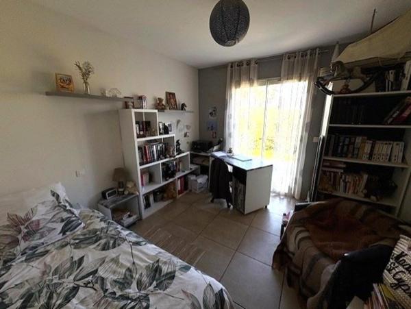 Superbe villa 4 faces – Plain pied – 117 m² – Terrain arboré 852 m² – Saint Cyprien