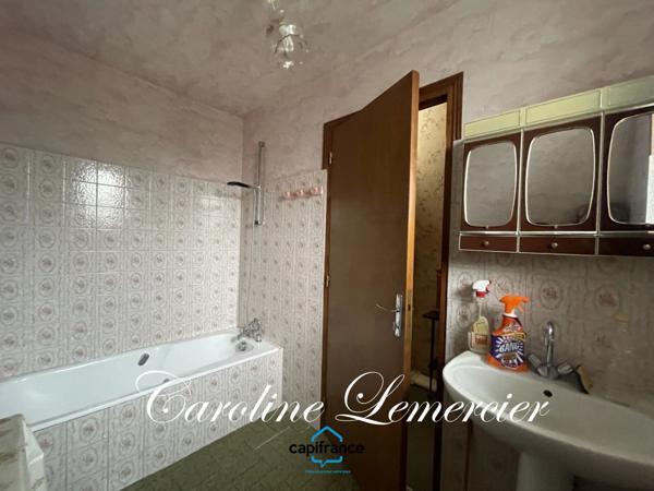 Maison à vendre 3 pièces proche de LA FERTE BERNARD (72)10 MN MAISON DE VILLAGE 75 m2 HABITABLES, TERRAIN