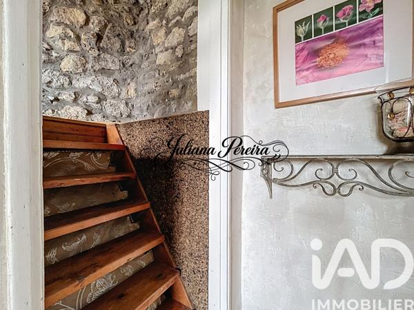 Maison à vendre 9 pièces 177 m² Mézières-sur-Seine