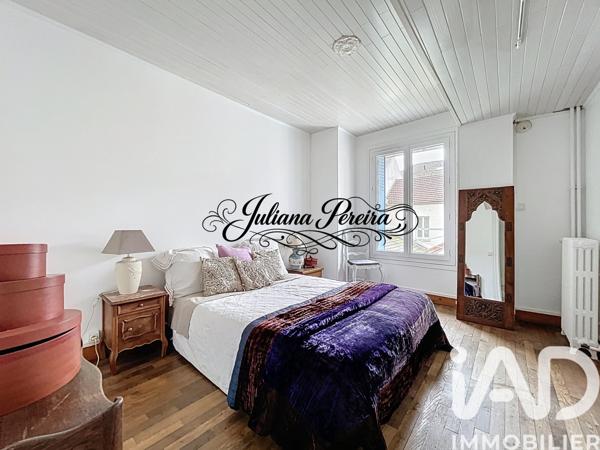 Maison à vendre 9 pièces 177 m² Mézières-sur-Seine
