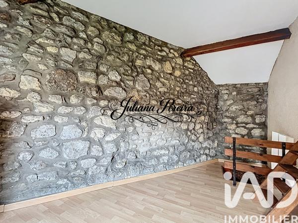 Maison à vendre 9 pièces 177 m² Mézières-sur-Seine