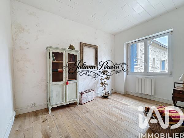 Maison à vendre 9 pièces 177 m² Mézières-sur-Seine