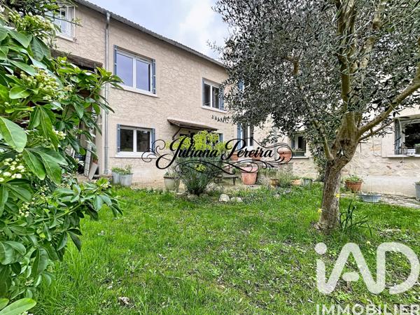 Maison à vendre 9 pièces 177 m² Mézières-sur-Seine
