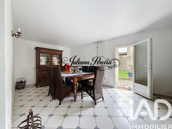Maison à vendre 9 pièces 177 m² Mézières-sur-Seine