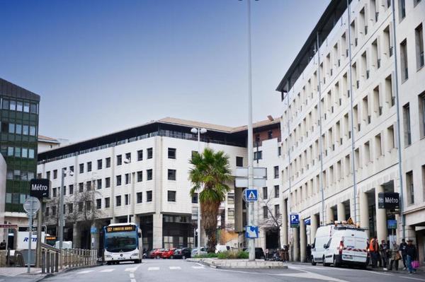 INVESTISSEMENT LOCATIF – Marseille – Résidence d'Affaire et de Tourisme StayCity - Centre Vieux Port Marseille - 7,04% de rentabilité