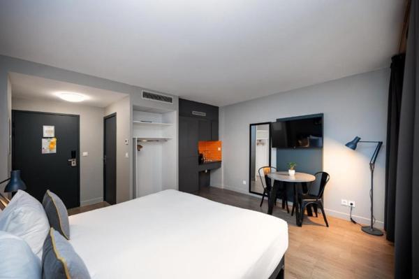 INVESTISSEMENT LOCATIF – Marseille – Résidence d'Affaire et de Tourisme StayCity - Centre Vieux Port Marseille - 7,04% de rentabilité