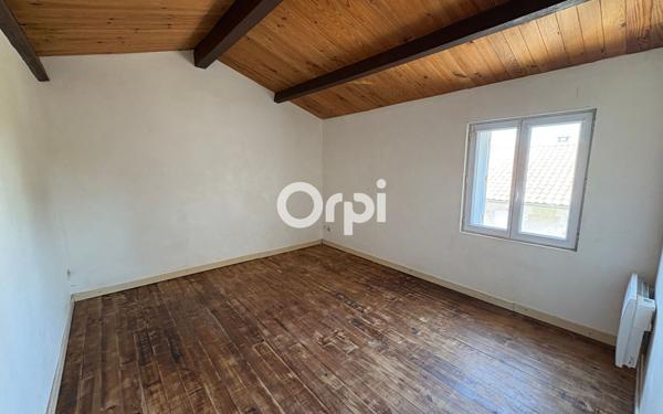 Immeuble à vendre    9 pièces •  Bourcefranc-le-Chapus