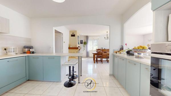 Millas Villa plain pied 4 faces 3 chambres piscine  garage + carport quartier calme