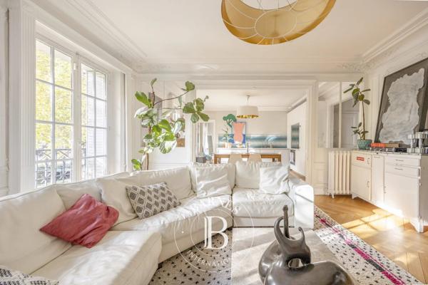 Paris 10ème, Appartement 4 Chambres -  124 m² à vendre
