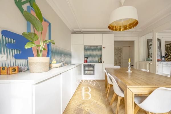 Paris 10ème, Appartement 4 Chambres -  124 m² à vendre