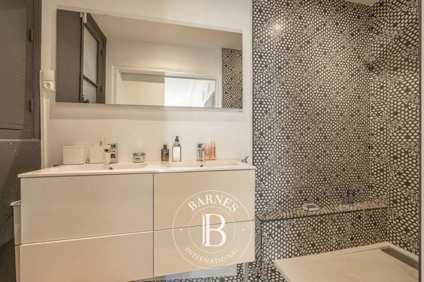 Paris 10ème, Appartement 4 Chambres -  124 m² à vendre