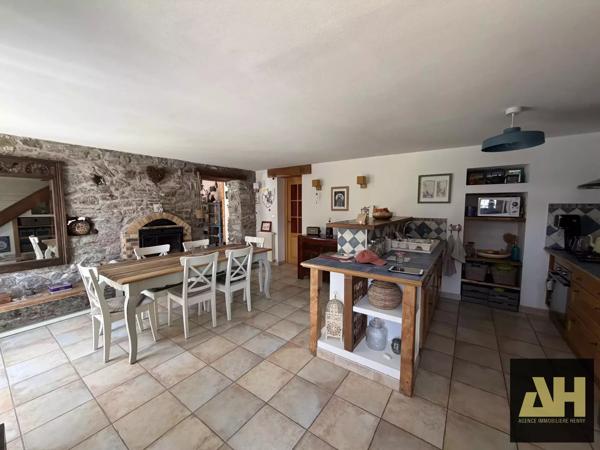 EXCLUSIVITE-LE RELECQ KERHUON -PROX MOULIN BLANC-MAISON DE CHARME- 3 CH
