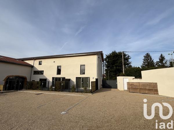 Immeuble à vendre 572 m² Lentilly